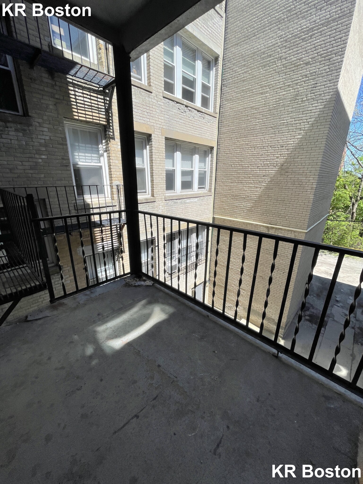 1634 Commonwealth Ave, Brighton