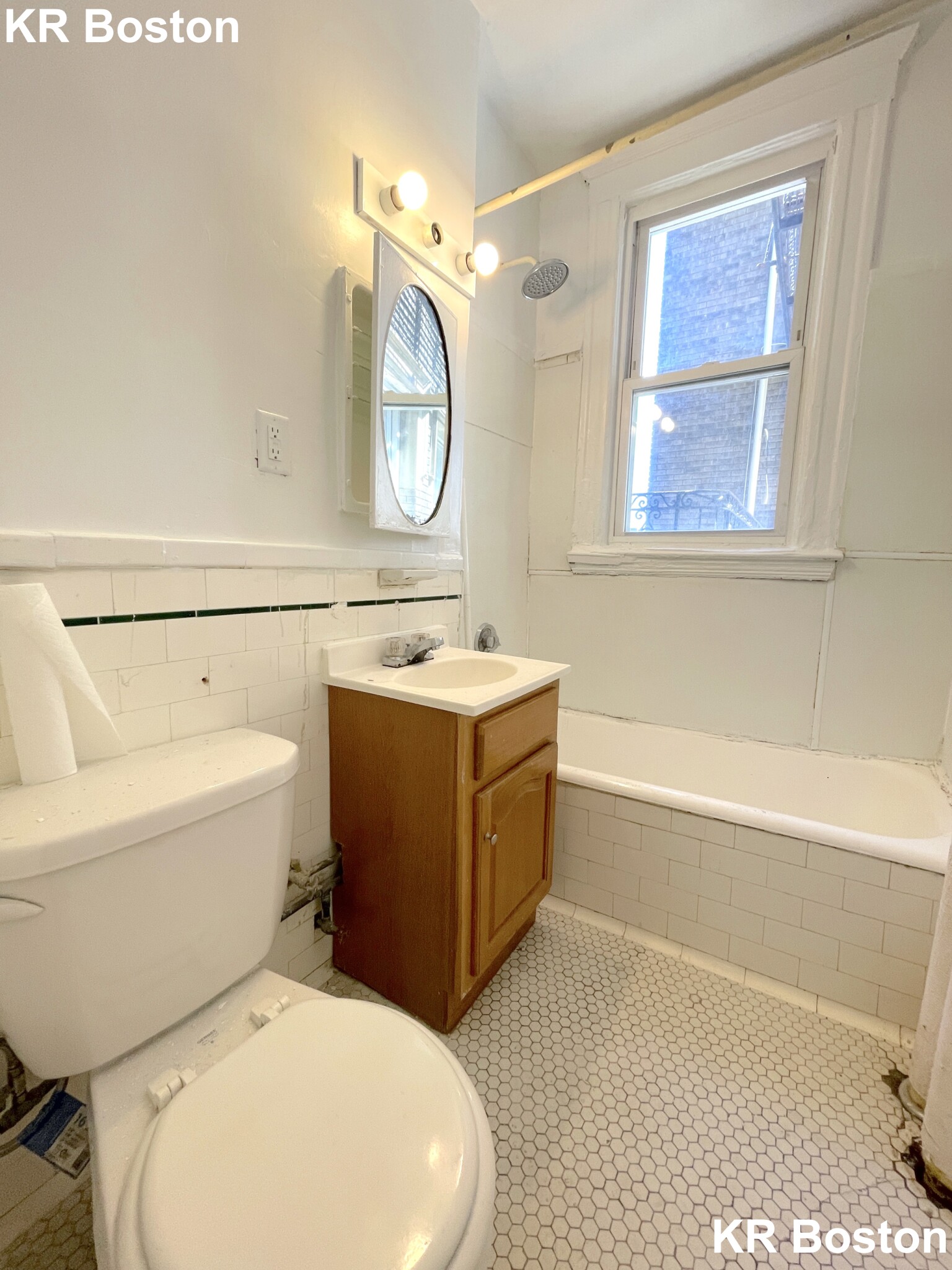 1634 Commonwealth Ave, Brighton