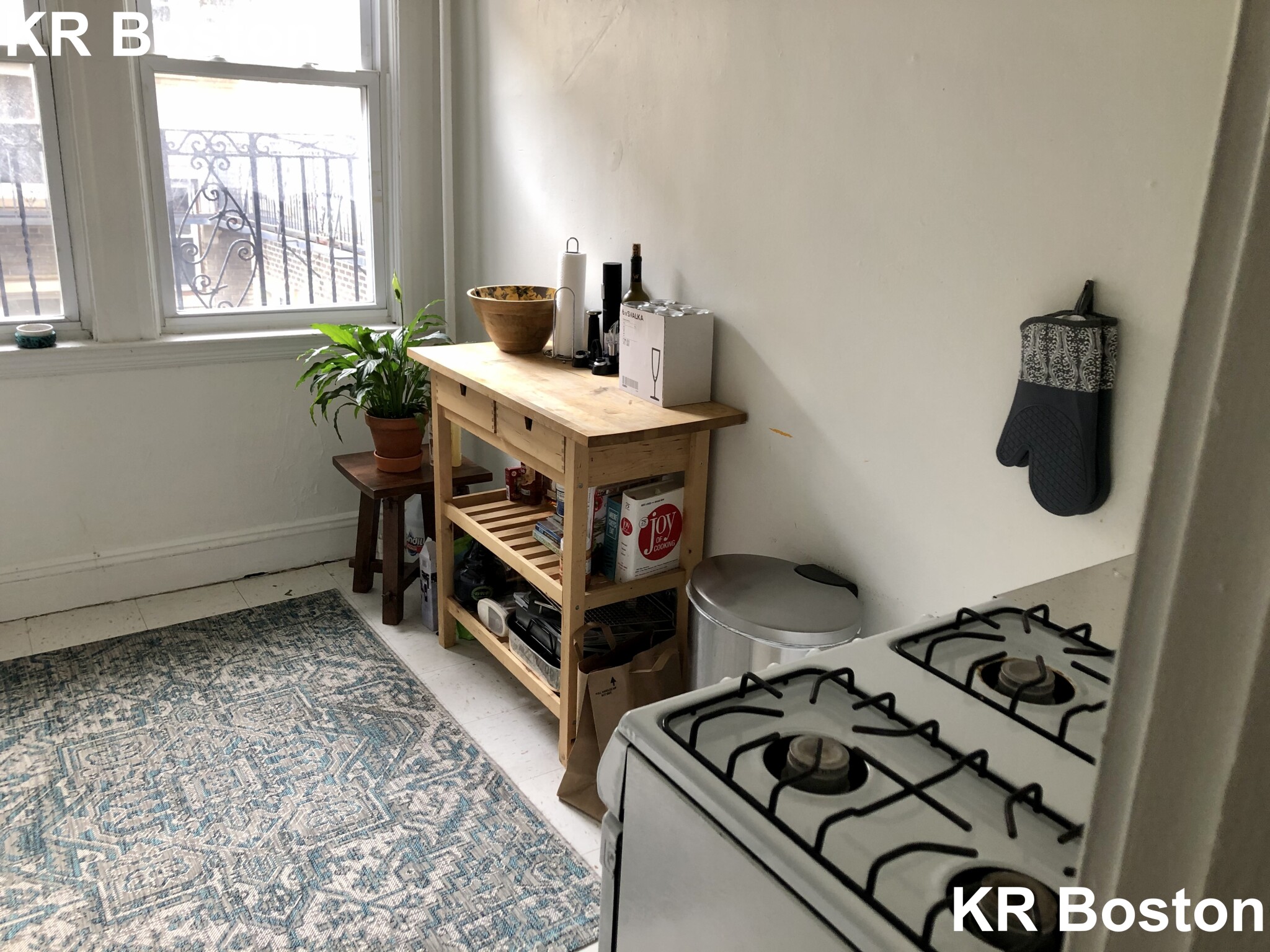 1634 Commonwealth Ave, Brighton