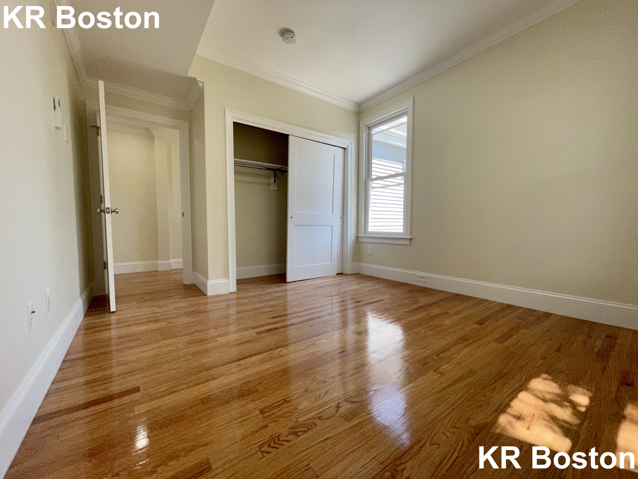 12 Harris St, Coolidge Corner
