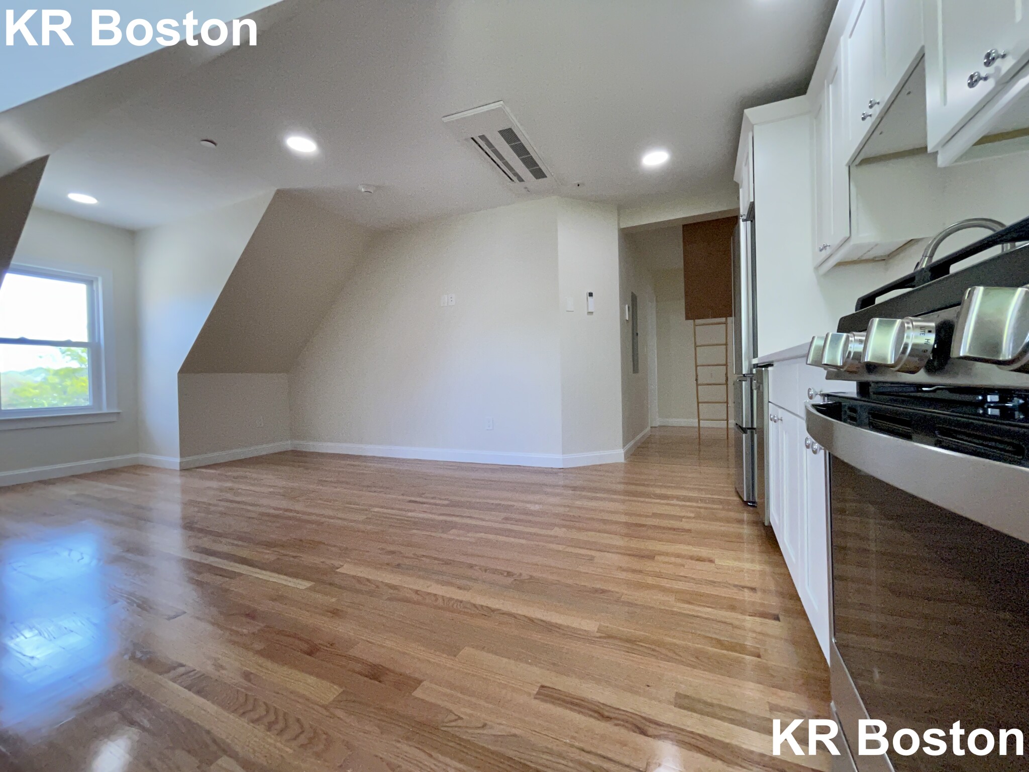 12 Harris St, Coolidge Corner