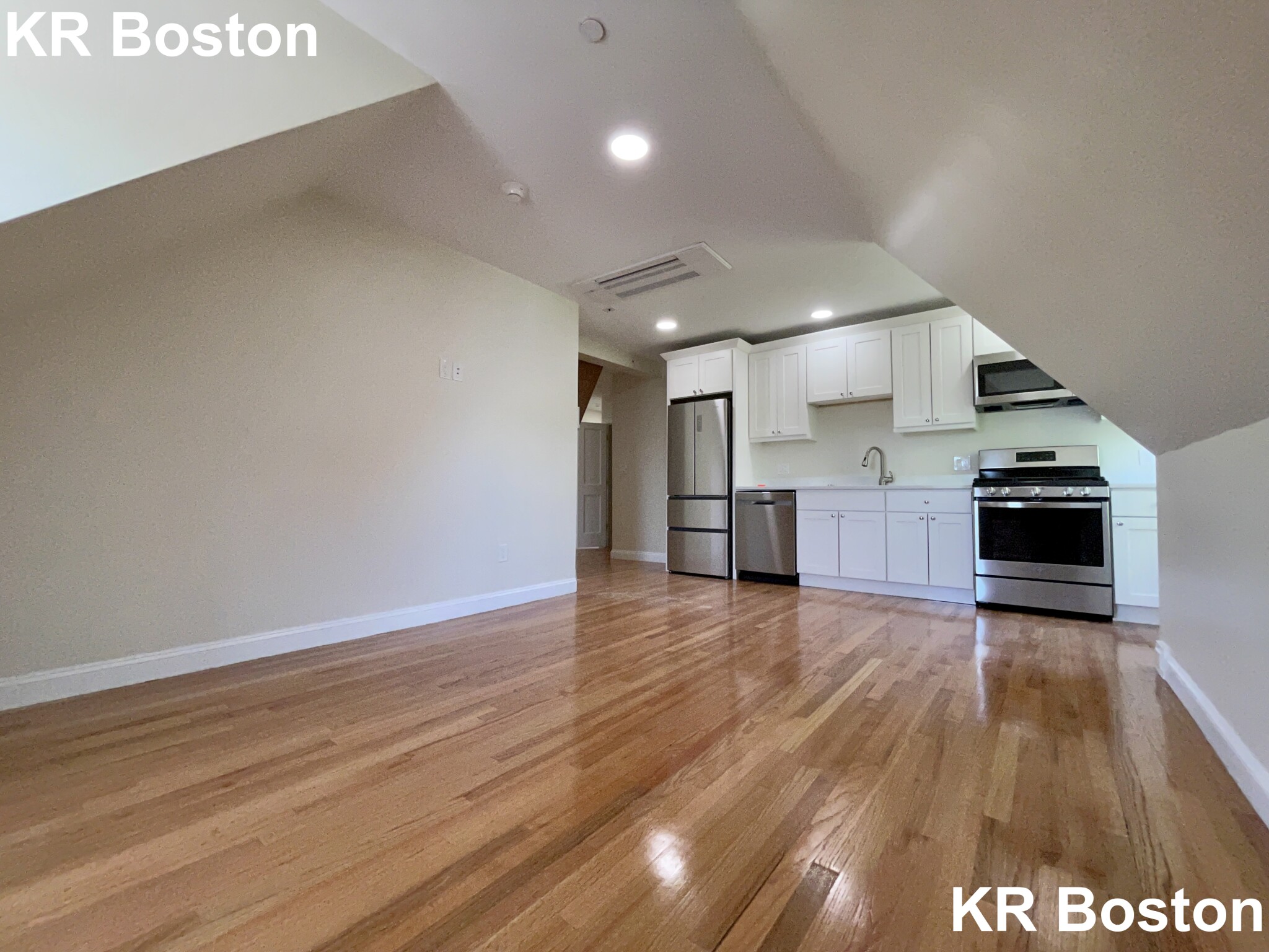 12 Harris St, Coolidge Corner