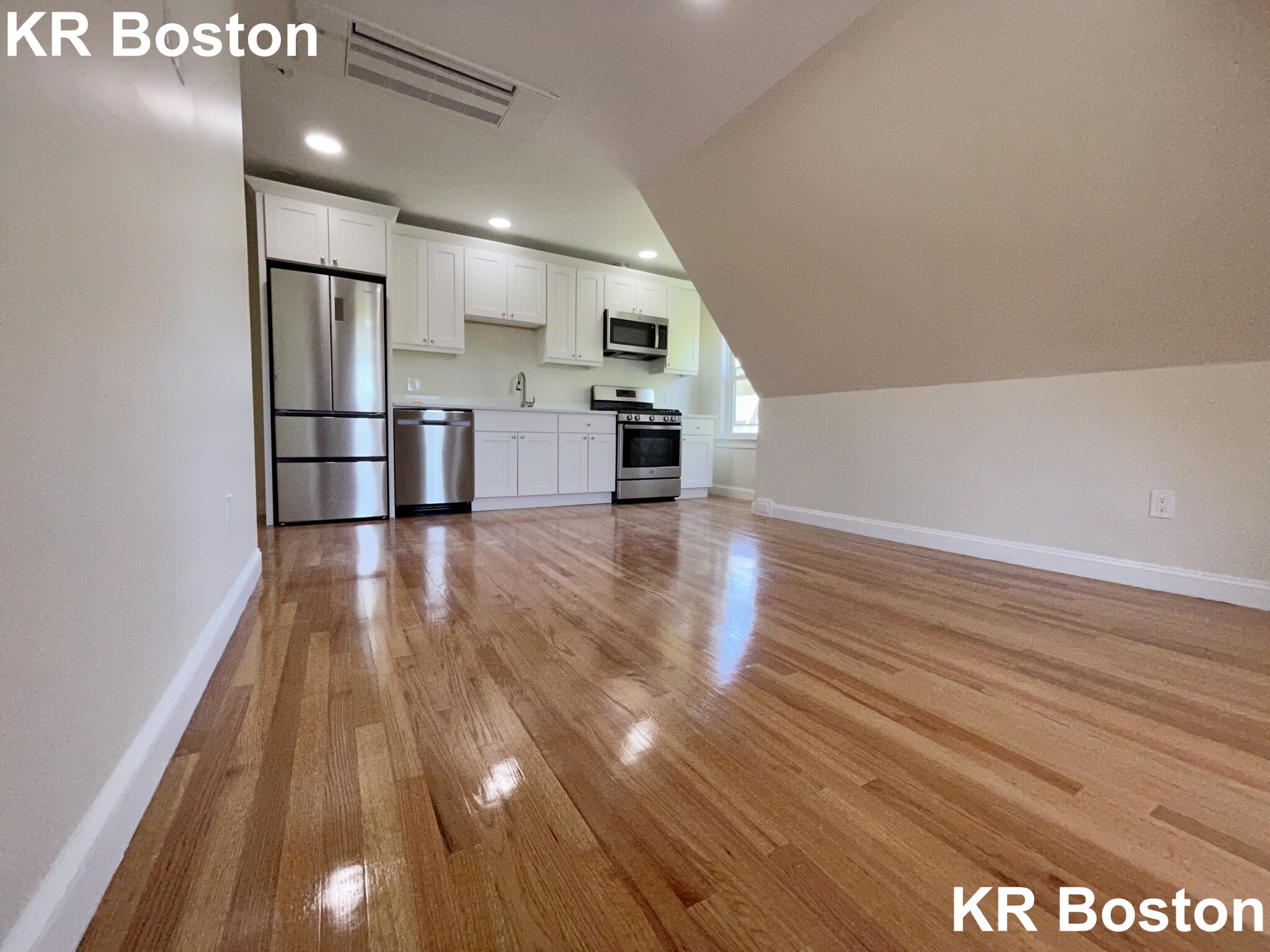 12 Harris St, Coolidge Corner