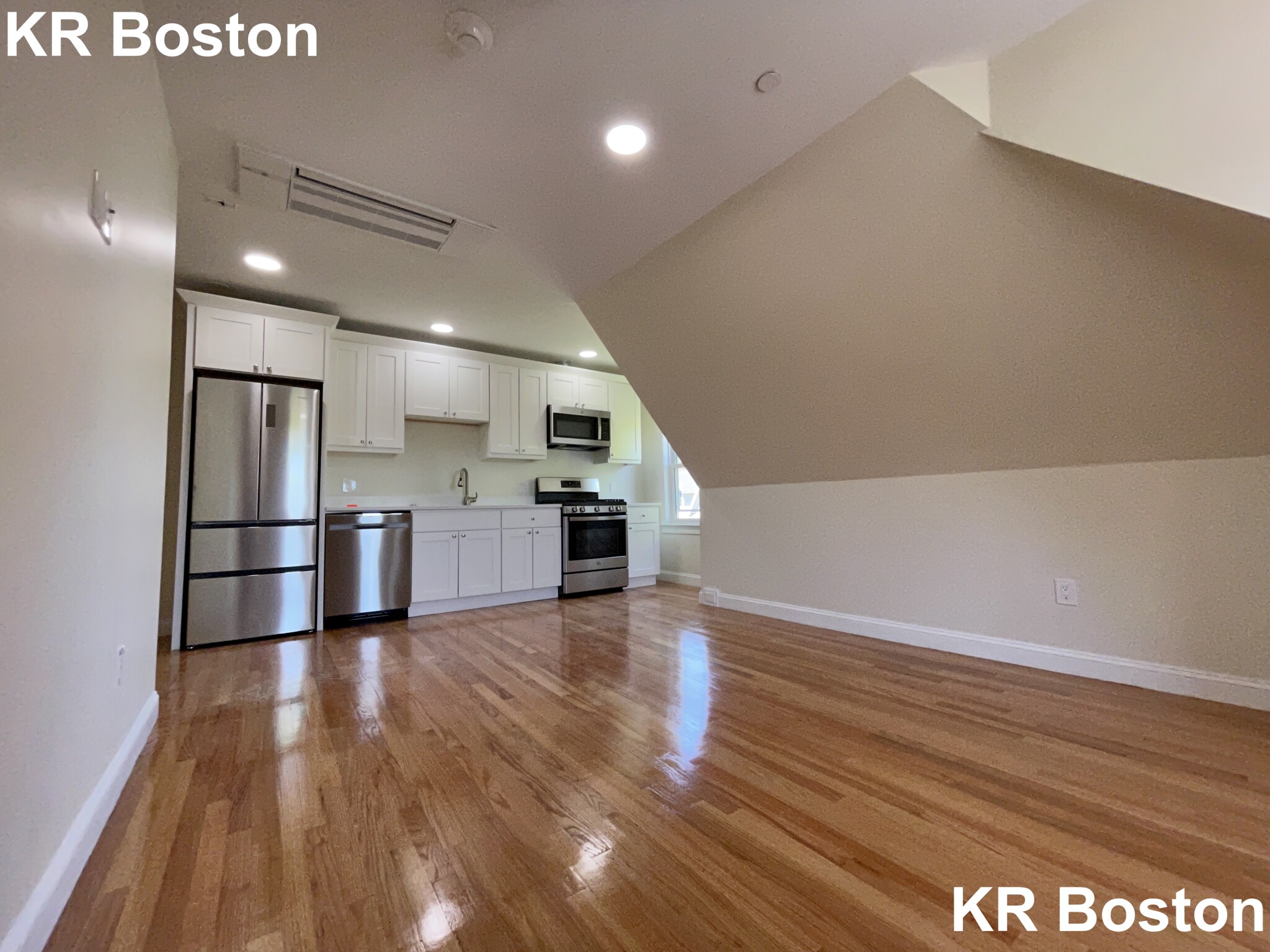 12 Harris St, Coolidge Corner