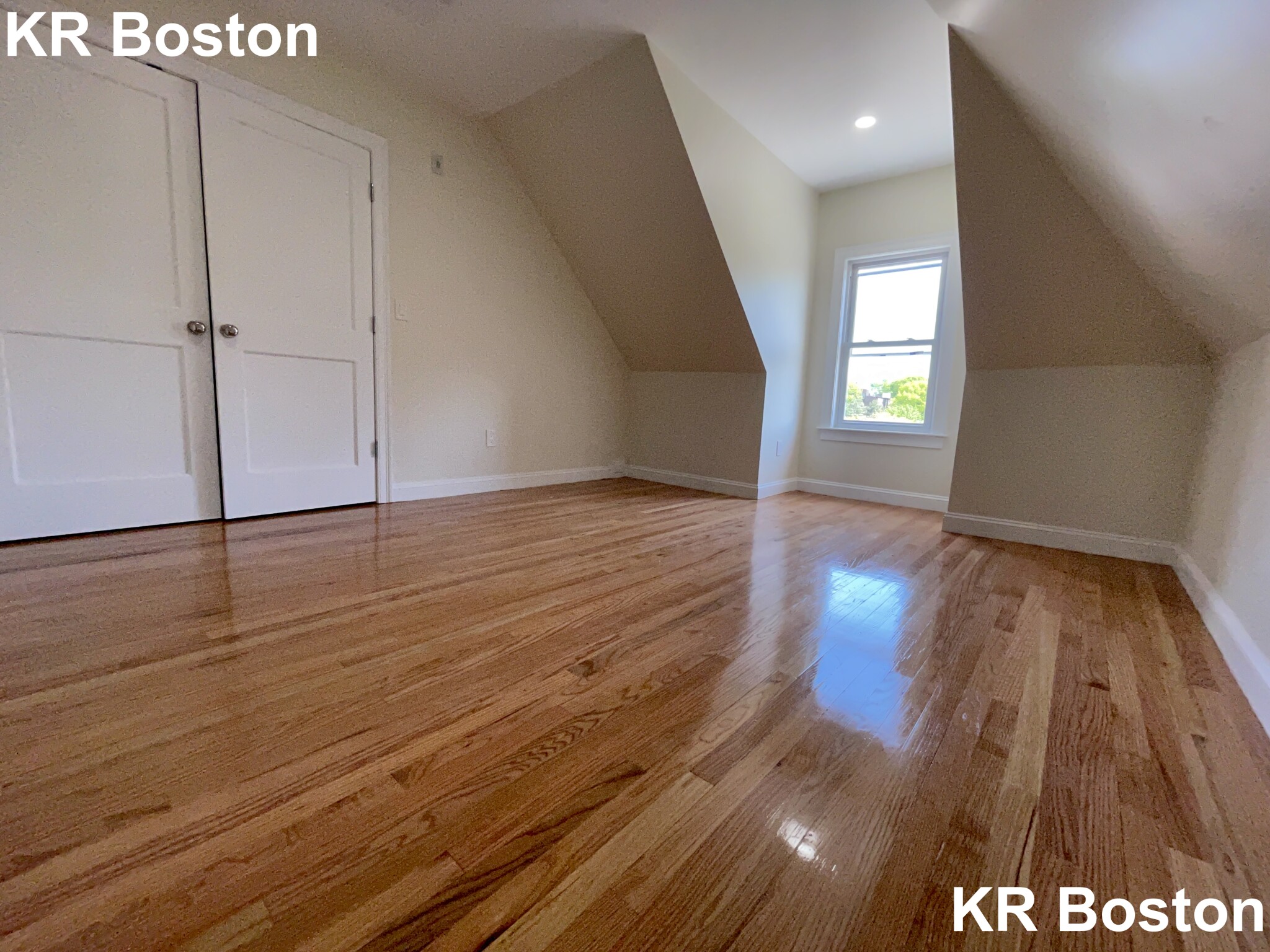 12 Harris St, Coolidge Corner