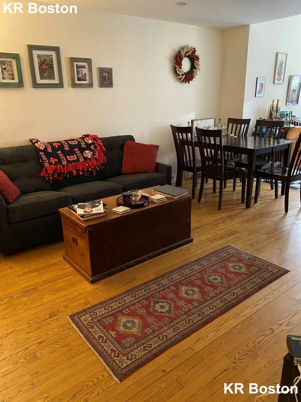 1 bed, 1 bath apartment for rent at 6 Brimmer St Unit B, Boston — photo 4 of 8