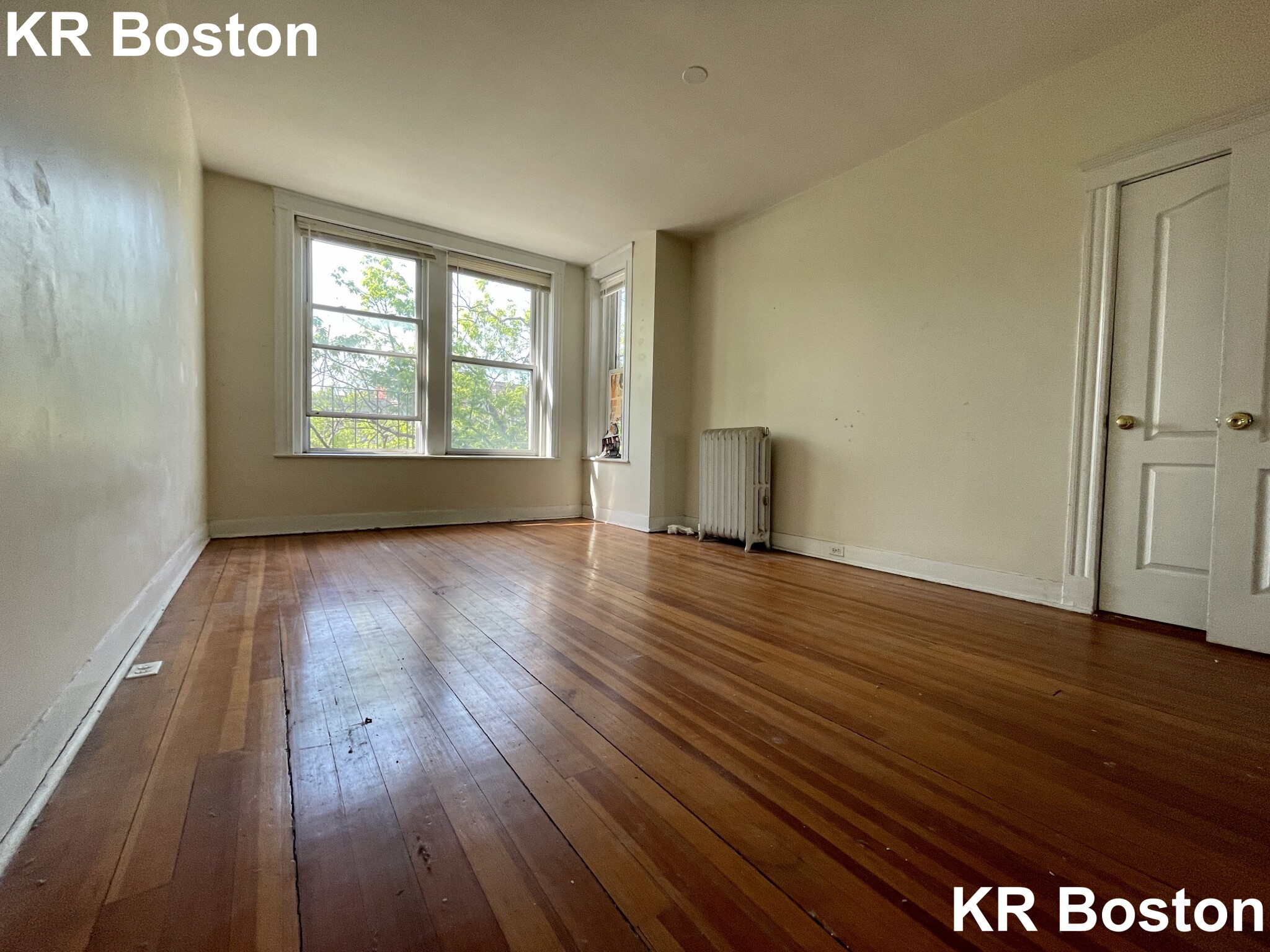 3 bed, 1 bath apartment for rent at 1130 Commonwealth Ave Unit 5, Allston — photo 2 of 120
