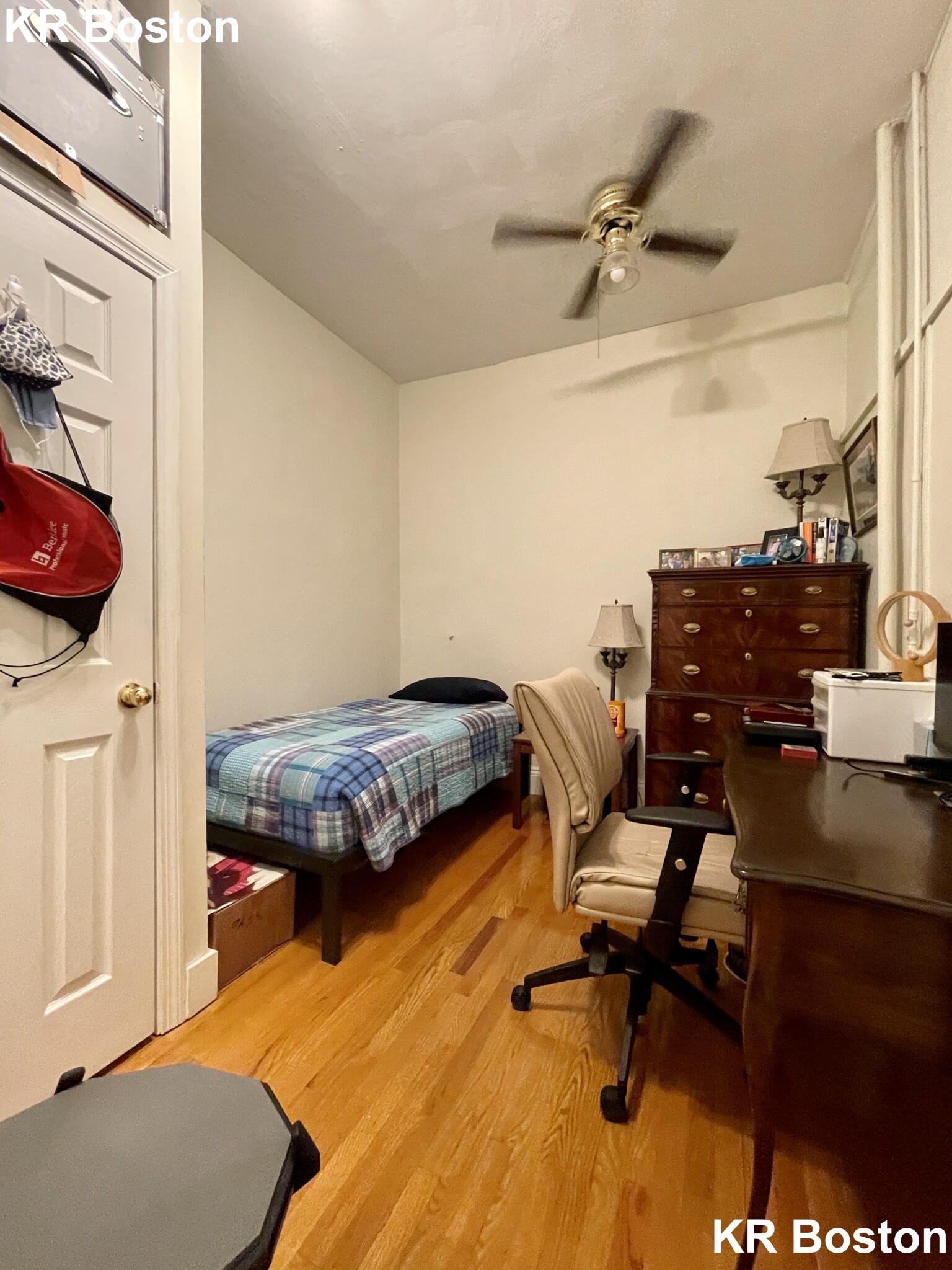 3 bed, 1 bath apartment for rent at 43 Bay State Rd Unit 4, Fenway — photo 2 of 24