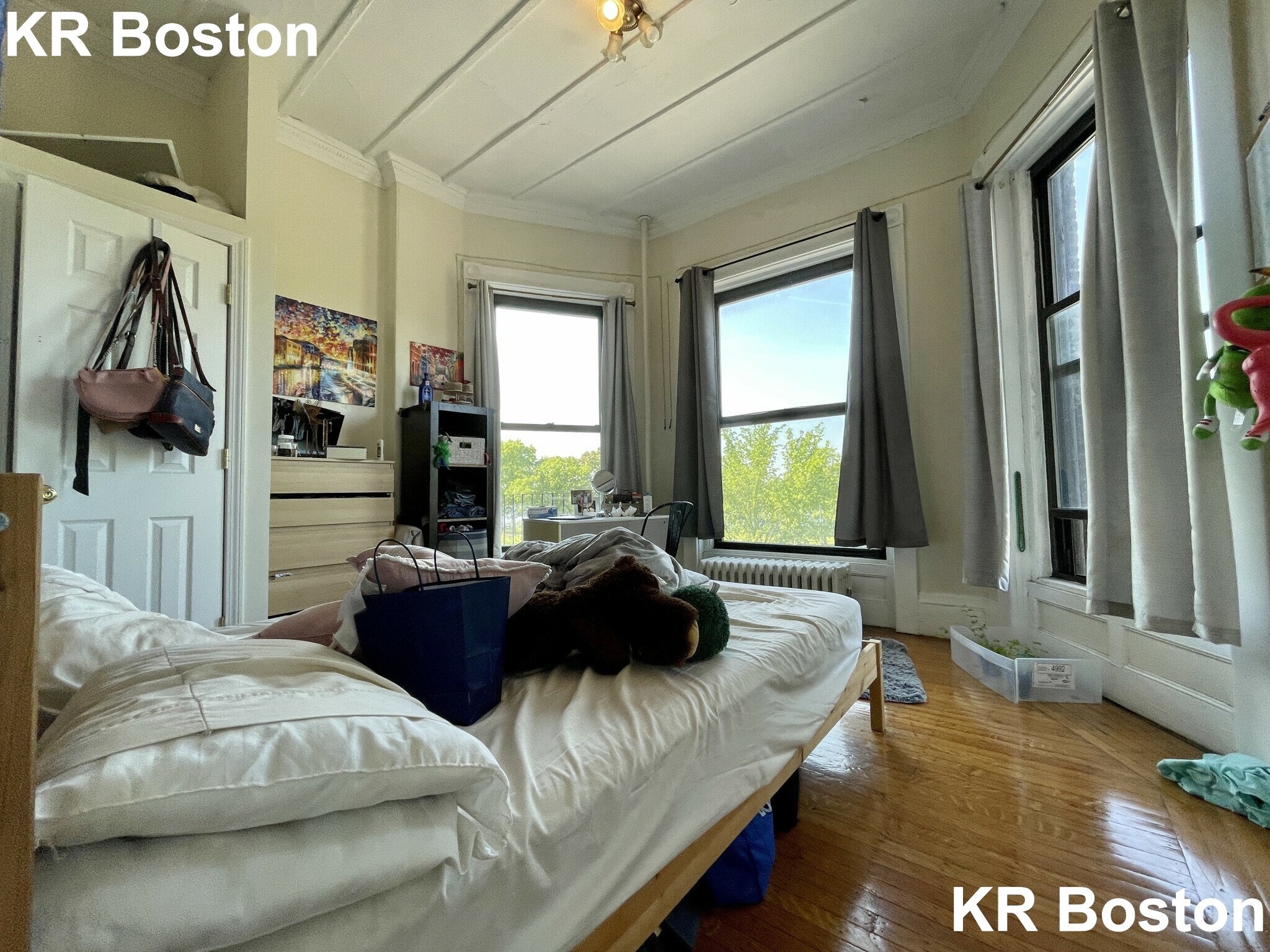 41 Bay State Rd, Fenway