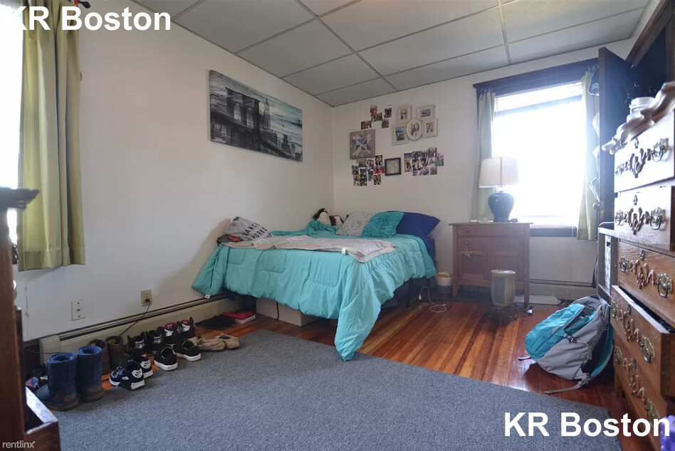 2 bed, 1 bath apartment for rent at 66 Breck Ave Unit 1, Brighton — photo 5 of 12