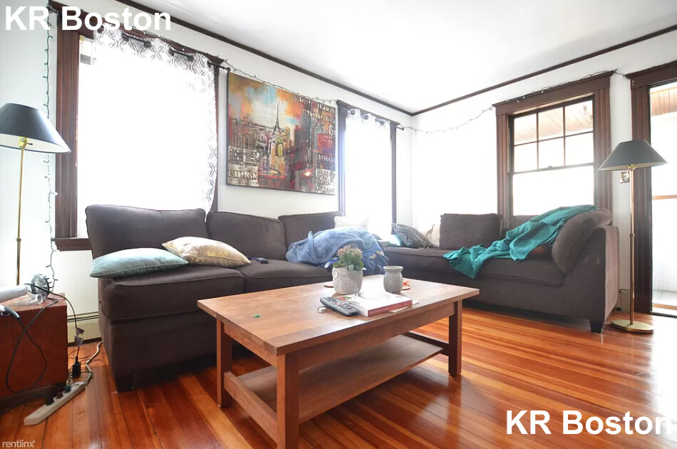 2 bed, 1 bath apartment for rent at 66 Breck Ave Unit 1, Brighton — photo 9 of 12