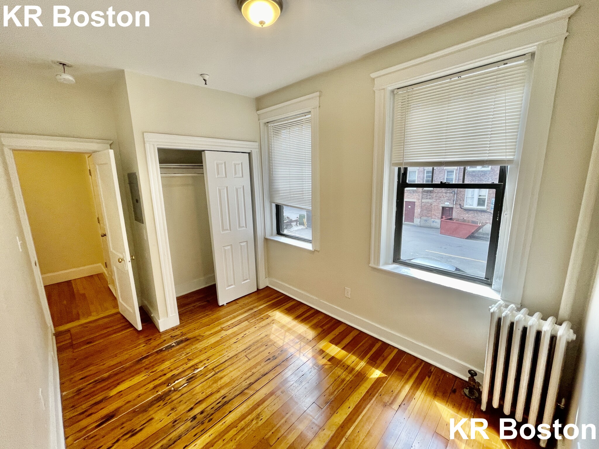 58 Queensberry St, Fenway