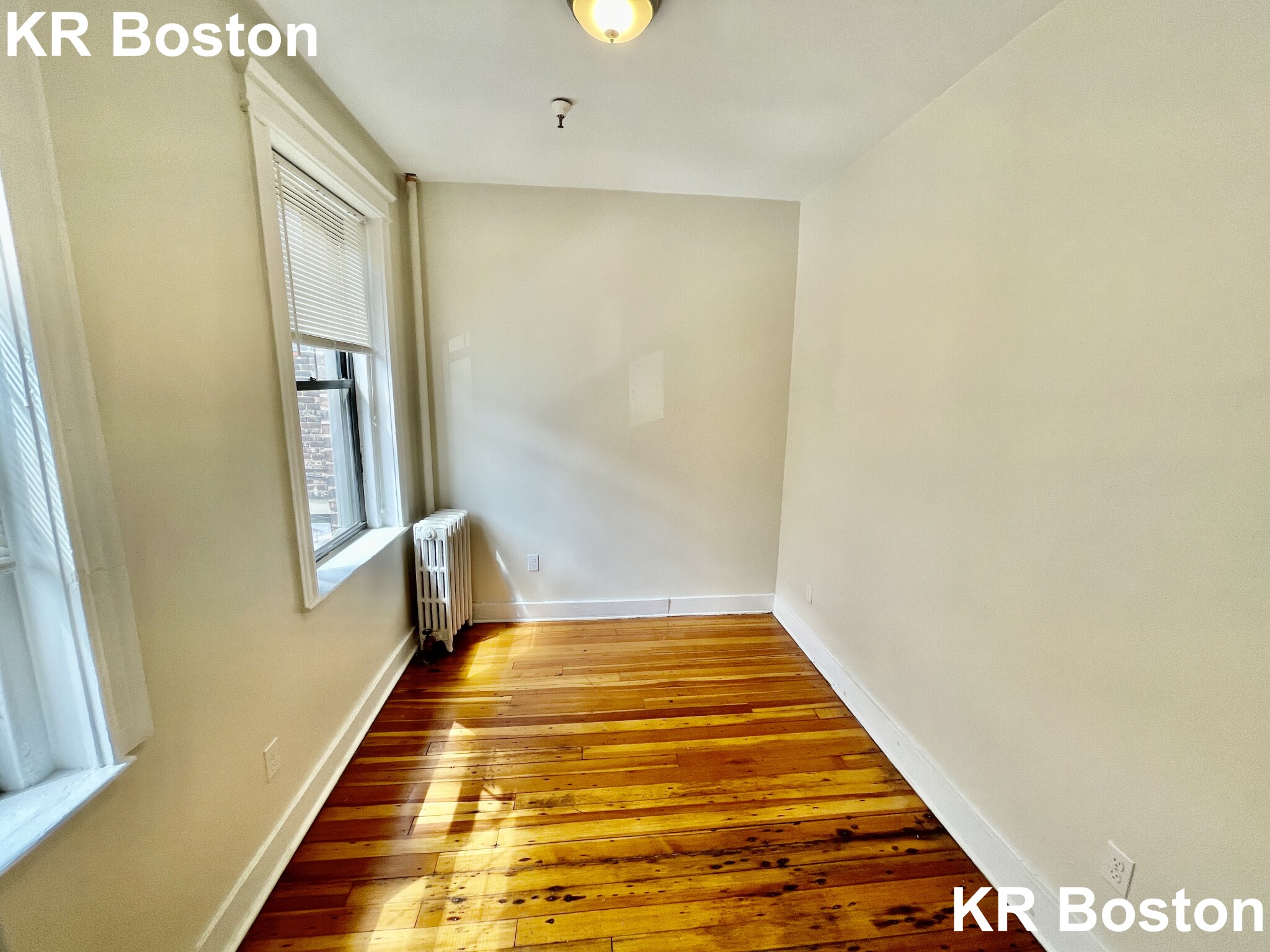 58 Queensberry St, Fenway