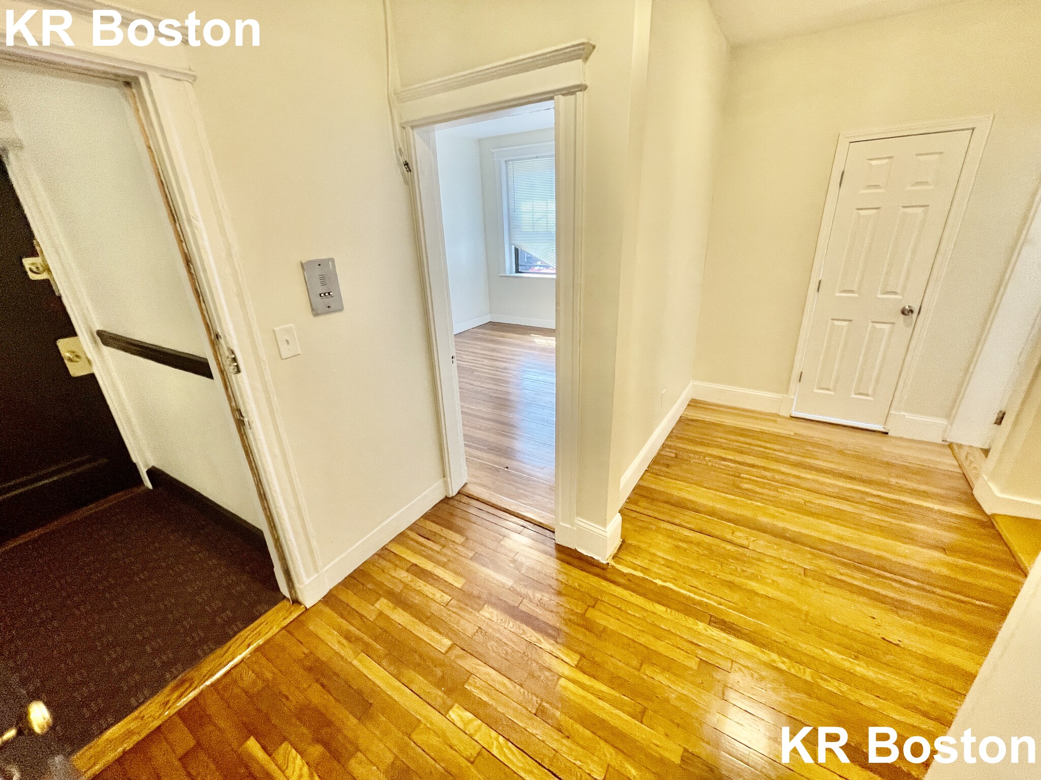 58 Queensberry St, Fenway