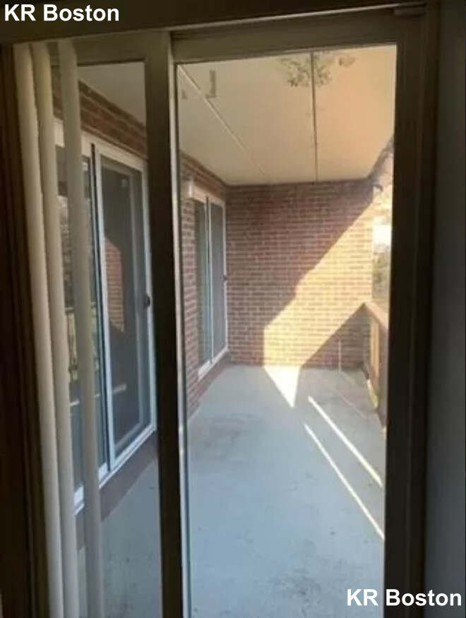 2 bed, 1 bath apartment for rent at 144 Kenrick St Unit 26, Brighton — photo 5 of 7