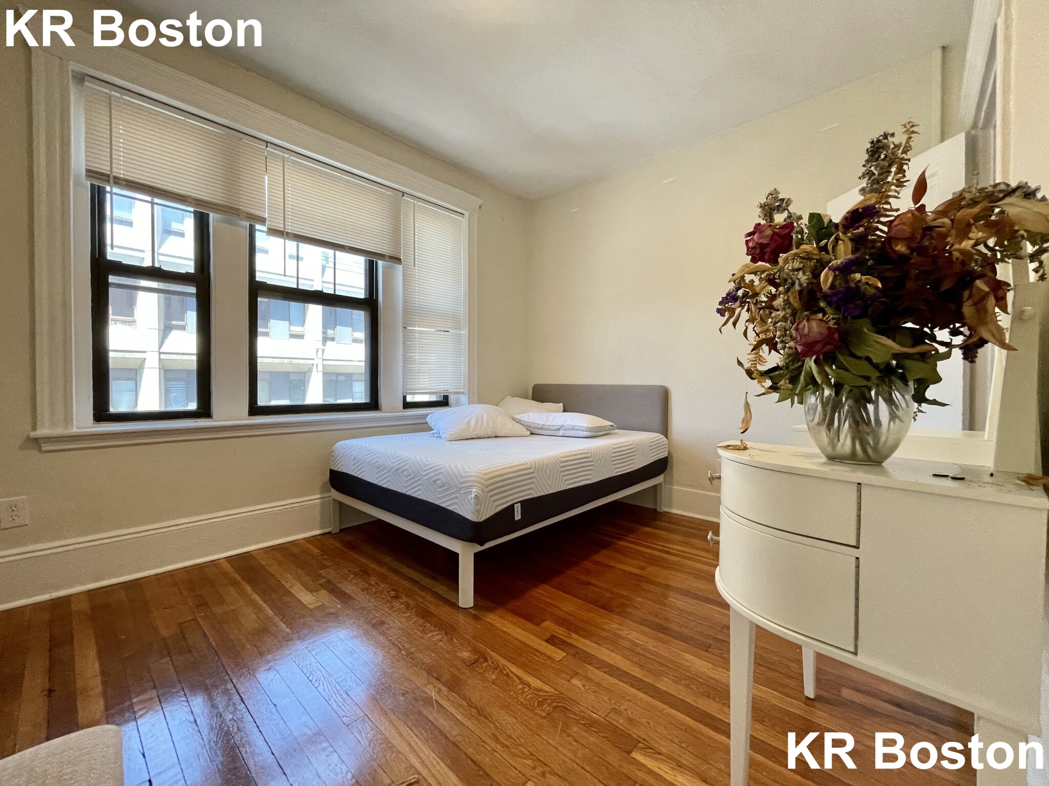 4 bed, 2 bath apartment for rent at 204 Hemenway St Unit 10, Fenway — photo 26 of 60