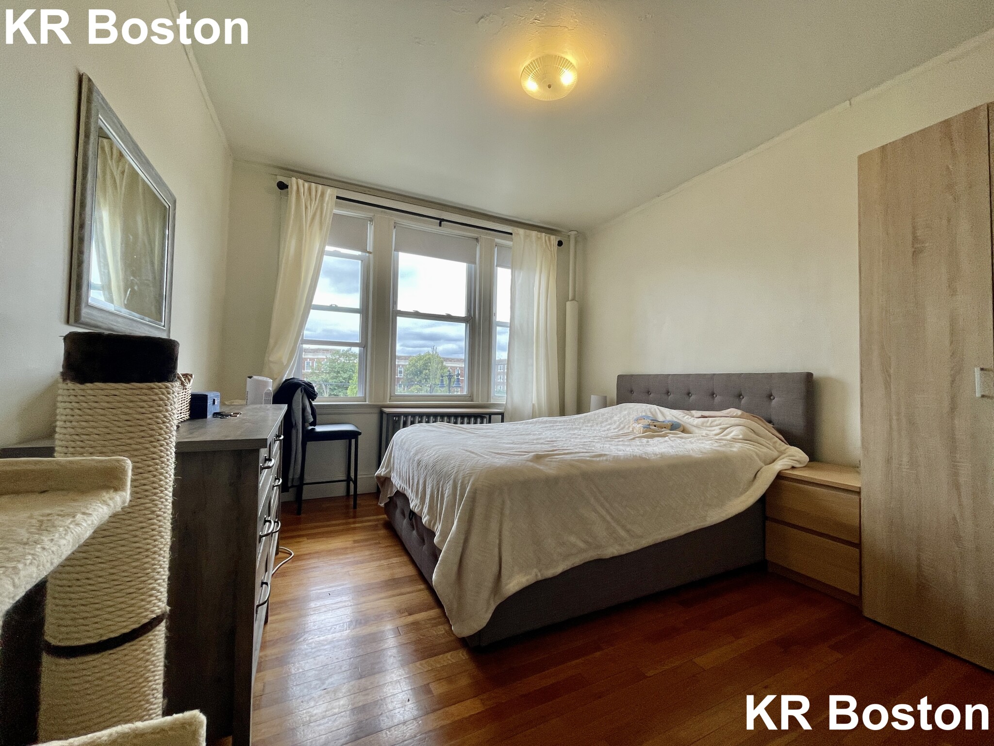 1638 Commonwealth Ave, Brighton