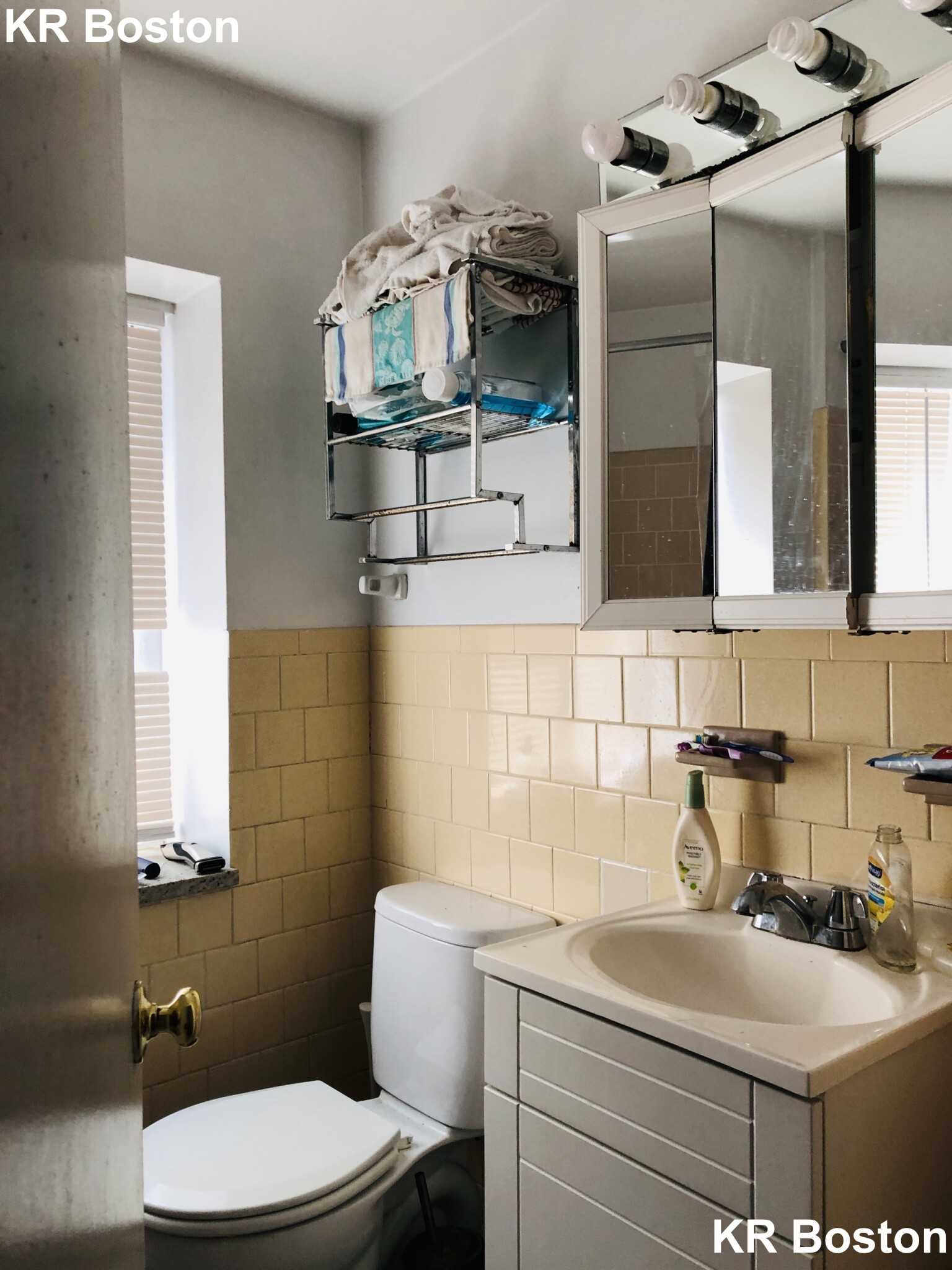 2 bed, 1 bath apartment for rent at 36 Dighton St Unit 8, Brighton — photo 4 of 21