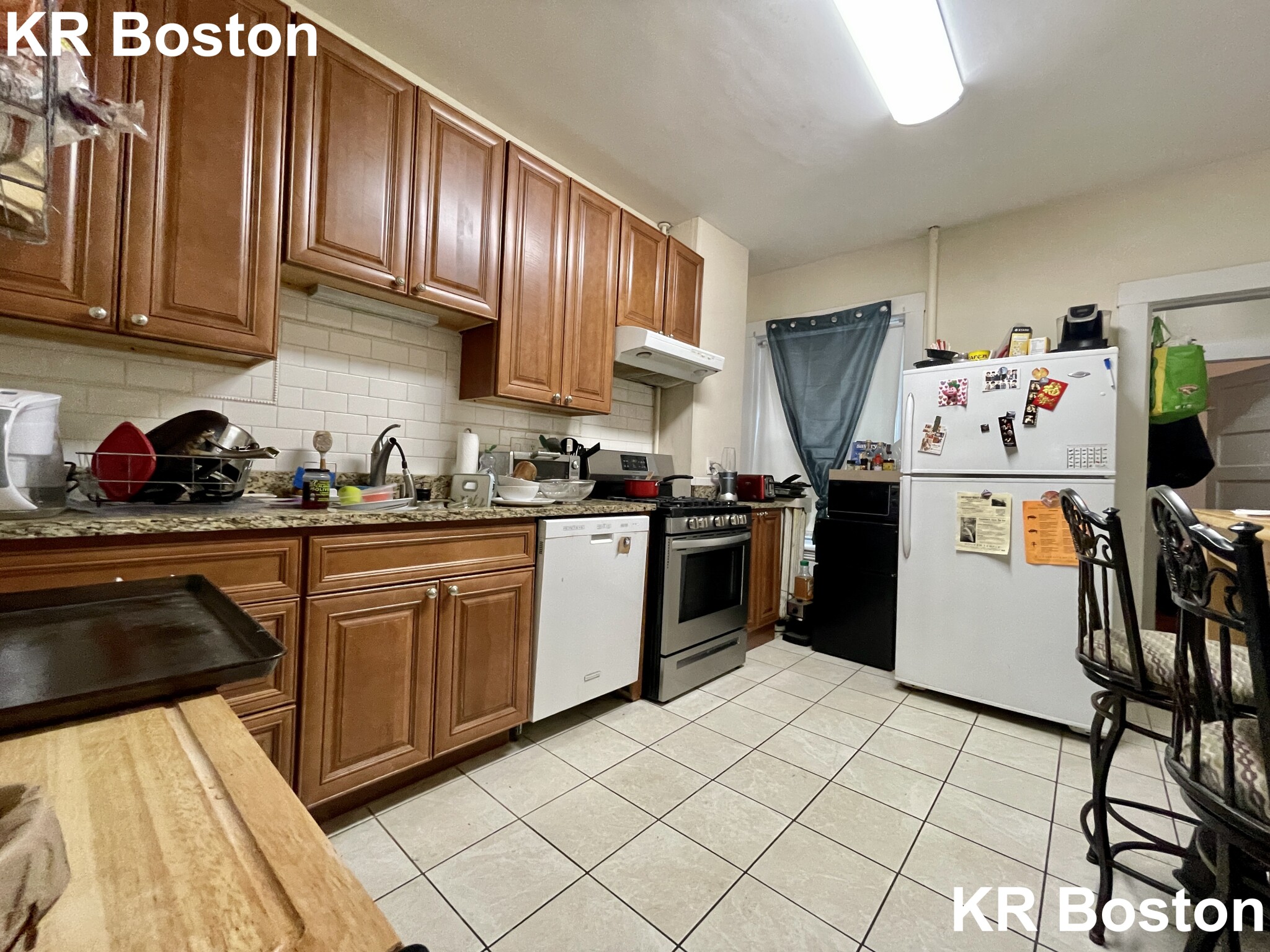 4 bed, 2 bath apartment for rent at 43 Strathmore Unit 1, Brighton — photo 12 of 28