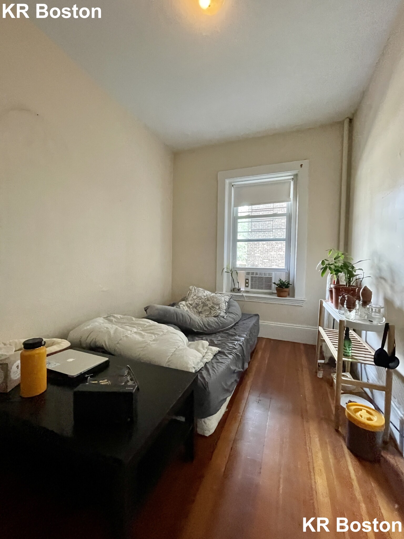 4 bed, 2 bath apartment for rent at 43 Strathmore Unit 1, Brighton — photo 5 of 28