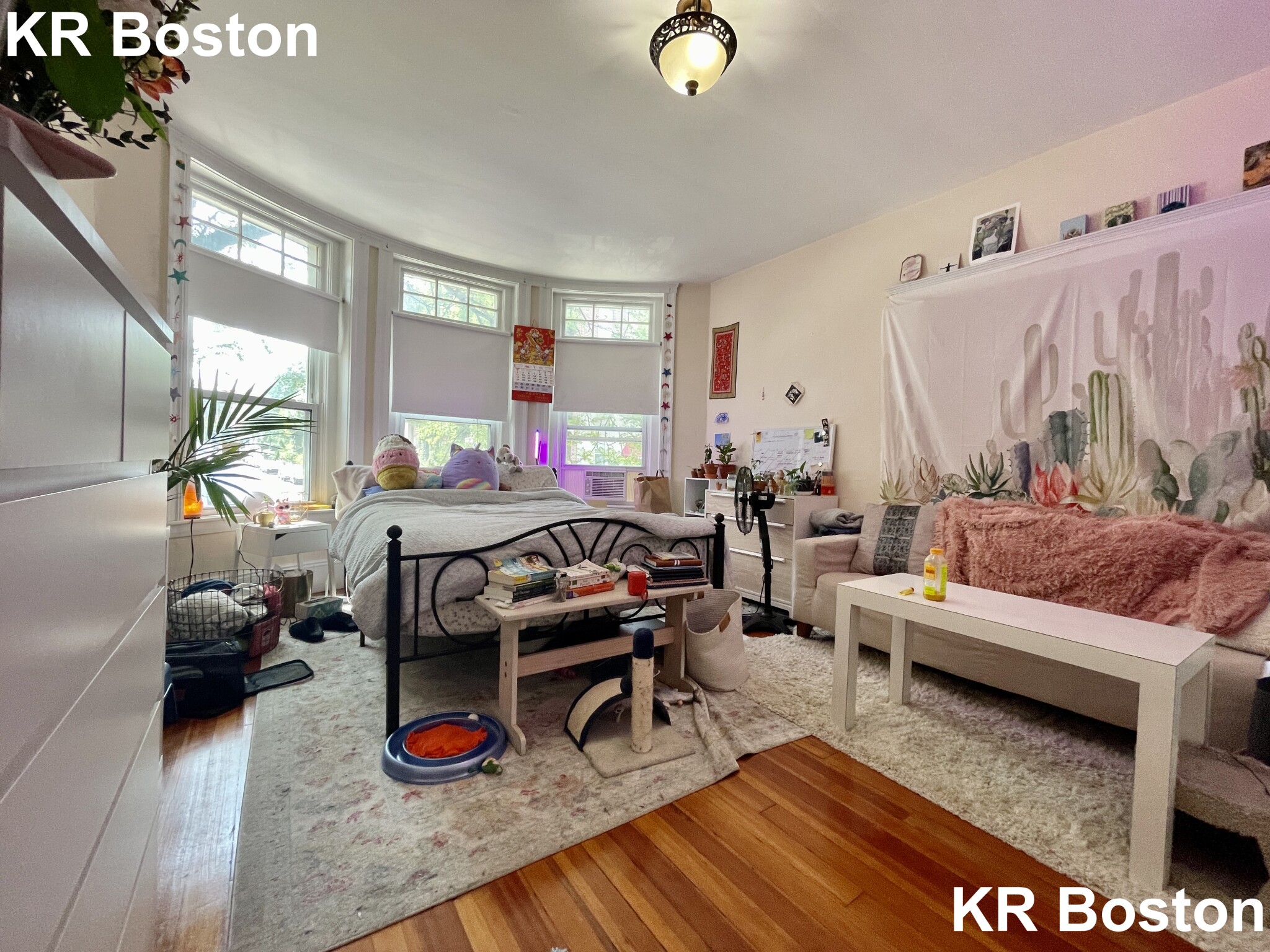 4 bed, 2 bath apartment for rent at 43 Strathmore Unit 1, Brighton — photo 2 of 28