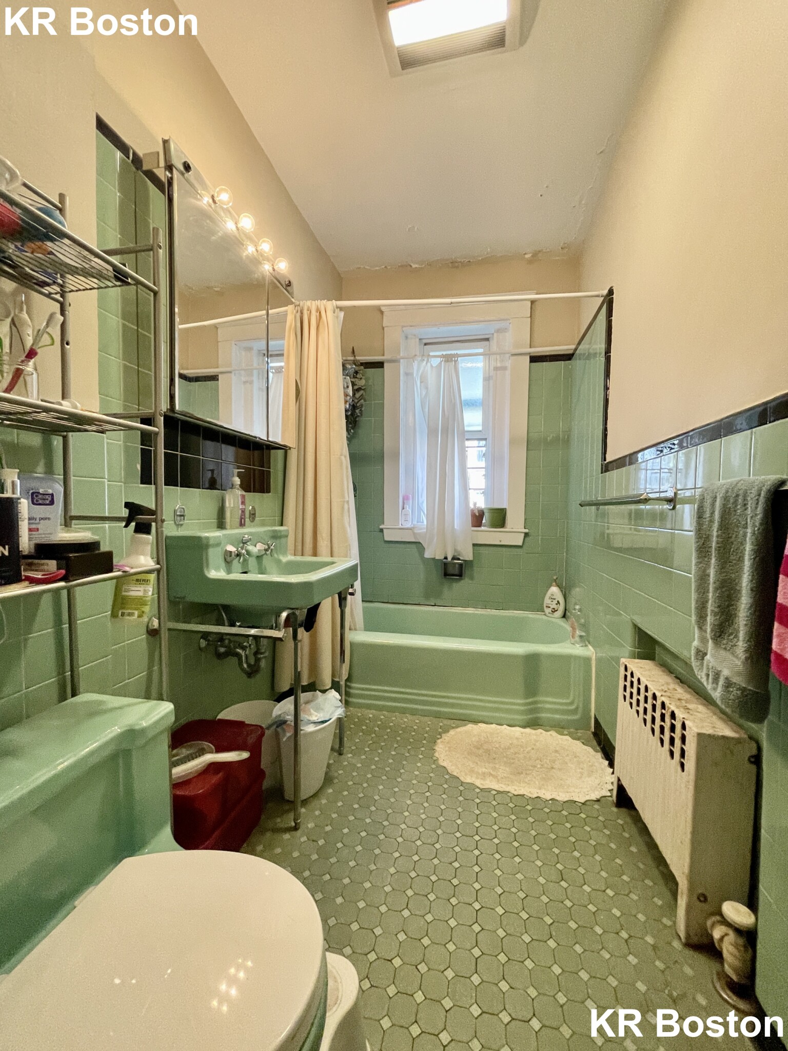 4 bed, 2 bath apartment for rent at 43 Strathmore Unit 1, Brighton — photo 8 of 28