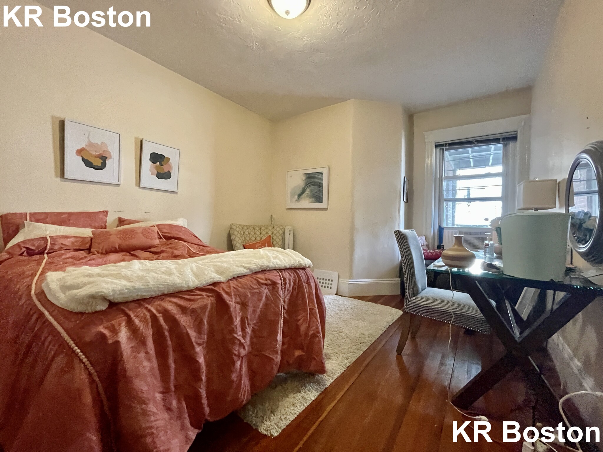 4 bed, 2 bath apartment for rent at 43 Strathmore Unit 1, Brighton — photo 4 of 28