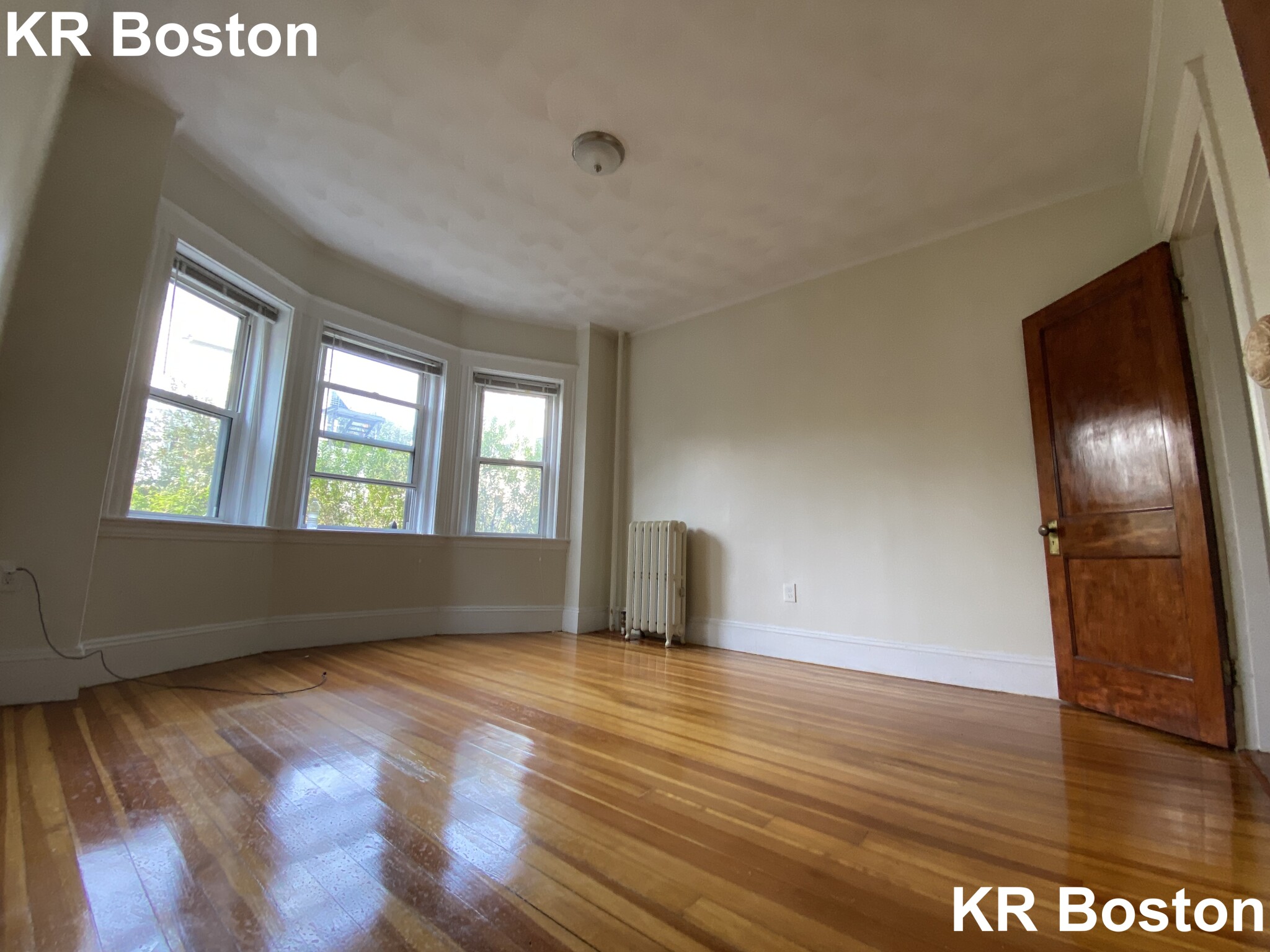 4 bed, 2 bath apartment for rent at 2036 Massachusetts Ave Unit 2, Harvard Square — photo 9 of 16