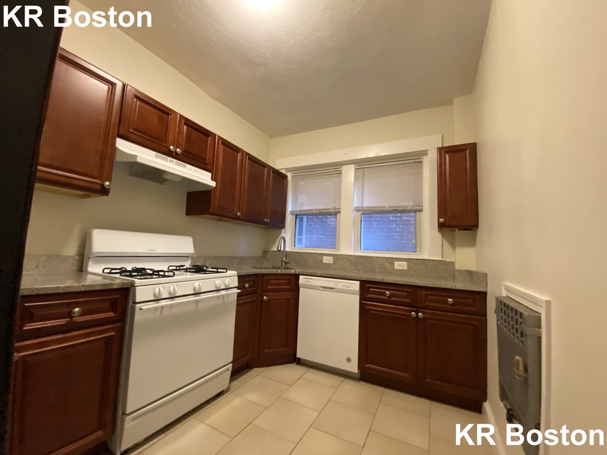 4 bed, 2 bath apartment for rent at 2036 Massachusetts Ave Unit 2, Harvard Square — photo 10 of 16