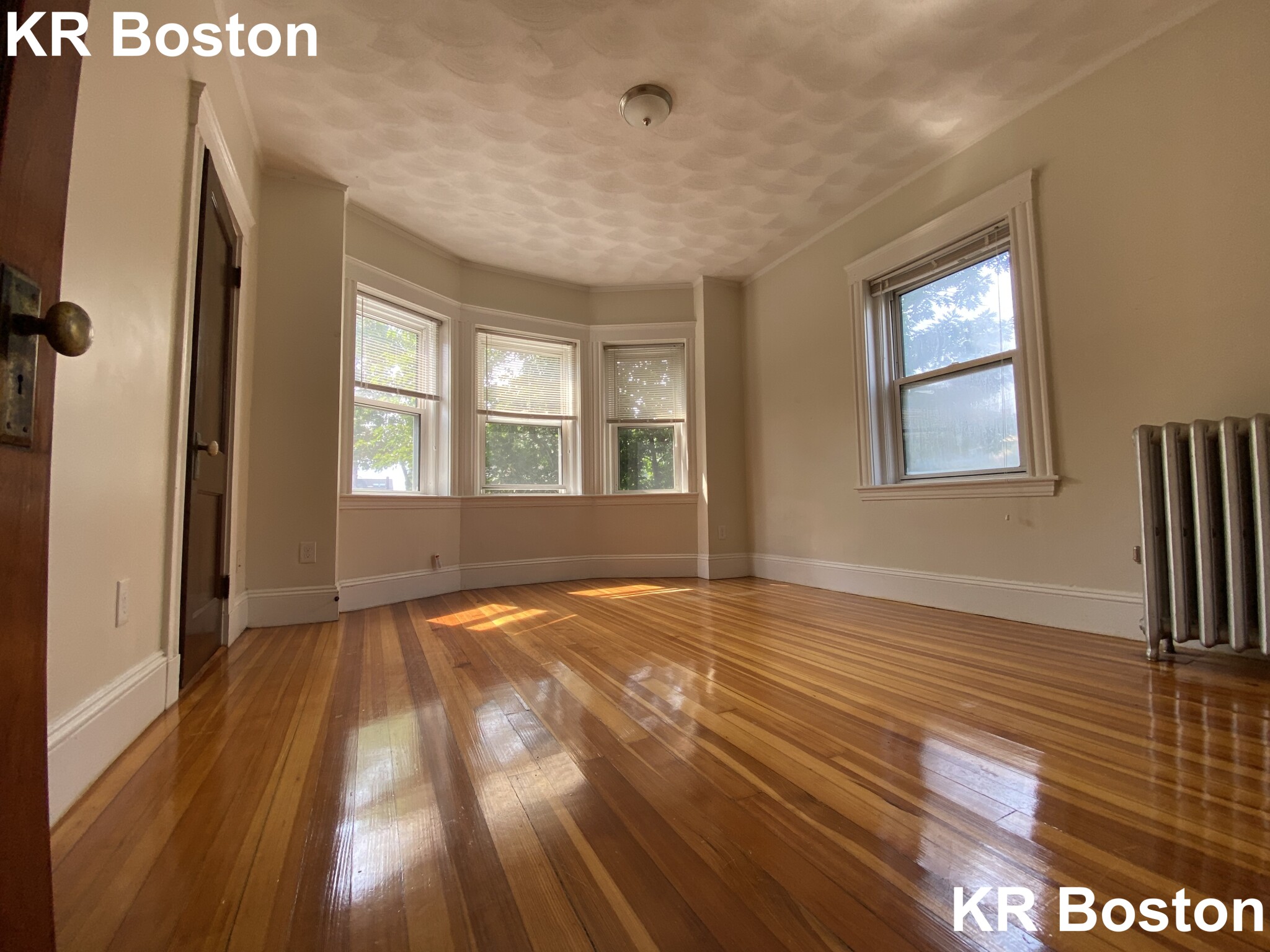 4 bed, 2 bath apartment for rent at 2036 Massachusetts Ave Unit 2, Harvard Square — photo 12 of 16