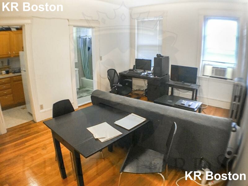 11 Tetlow St, Fenway