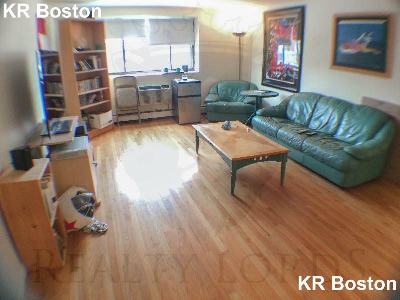 2 bed, 1 bath apartment for rent at 1 Allston St Unit 1, Allston — photo 3 of 6