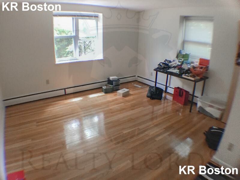 110 Babcock St, Coolidge Corner