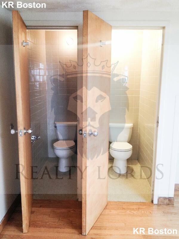 3 bed, 2 bath apartment for rent at 1110 Commonwealth Ave Unit 714, Allston — photo 50 of 53