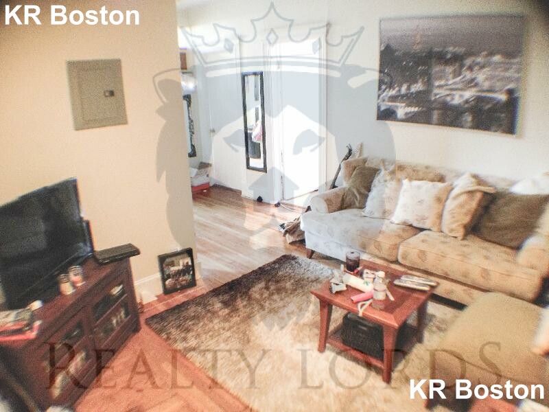 2 bed, 1 bath apartment for rent at 126 Warren St Unit 42, Brighton — photo 31 of 33
