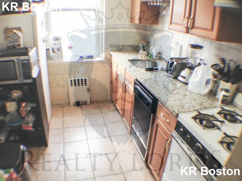 2 bed, 1 bath apartment for rent at 126 Warren St Unit 42, Brighton — photo 27 of 33