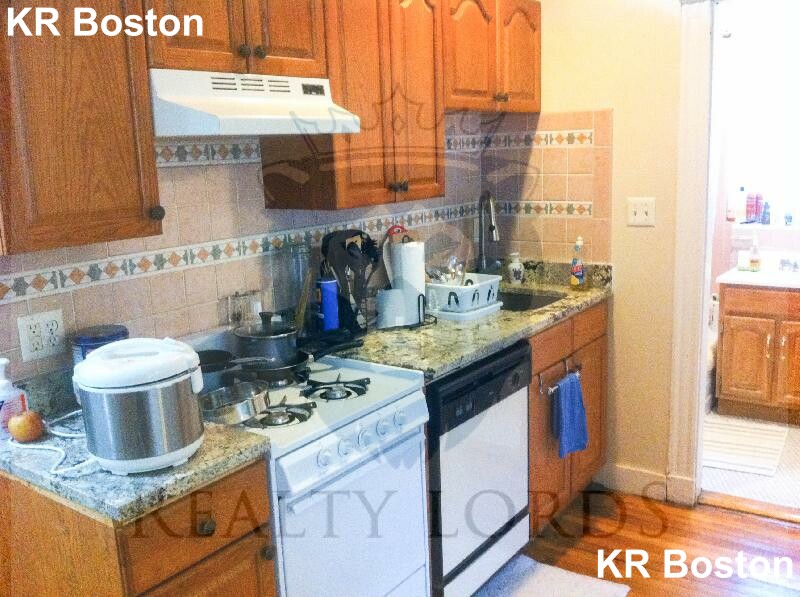 2 bed, 1 bath apartment for rent at 58 Queensberry St Unit 14, Fenway — photo 14 of 18
