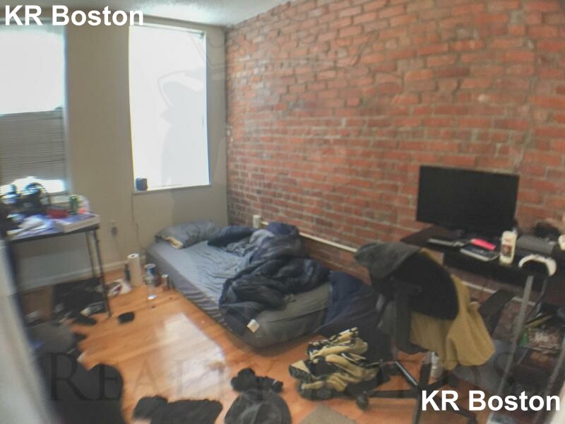 2 bed, 1 bath apartment for rent at 171 Hemenway St Unit 23, Fenway — photo 6 of 12
