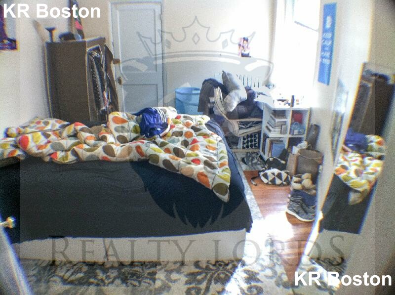 3 bed, 1 bath apartment for rent at 1130 Commonwealth Ave Unit 5, Allston — photo 112 of 120
