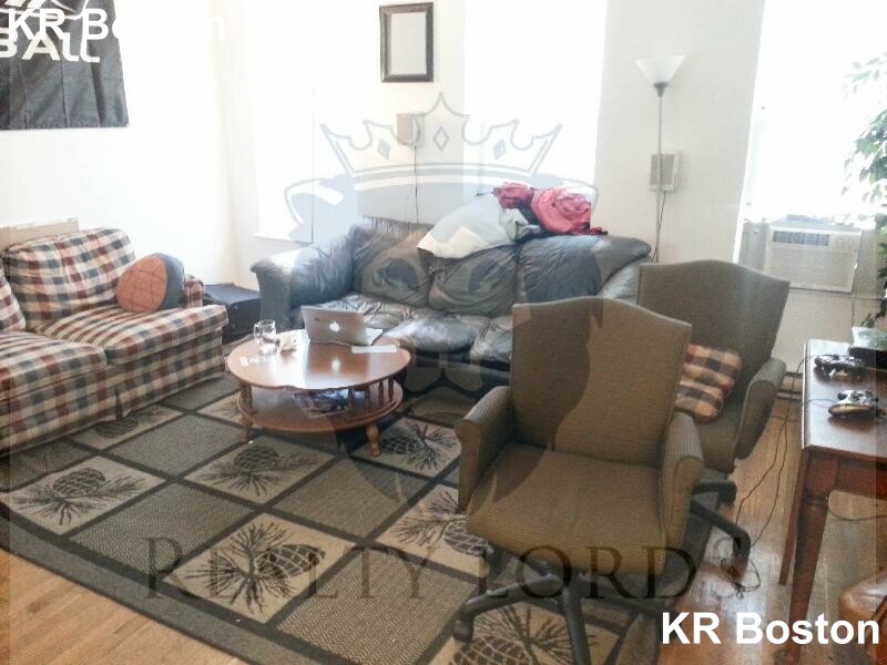 4 bed, 1 bath apartment for rent at 2118 Columbus Ave Unit 2, South End — photo 12 of 22