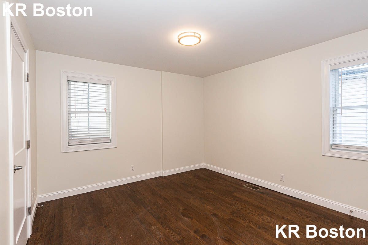 2 bed, 2 bath apartment for rent at 2 Chestnut Pl, Brighton — photo 5 of 19