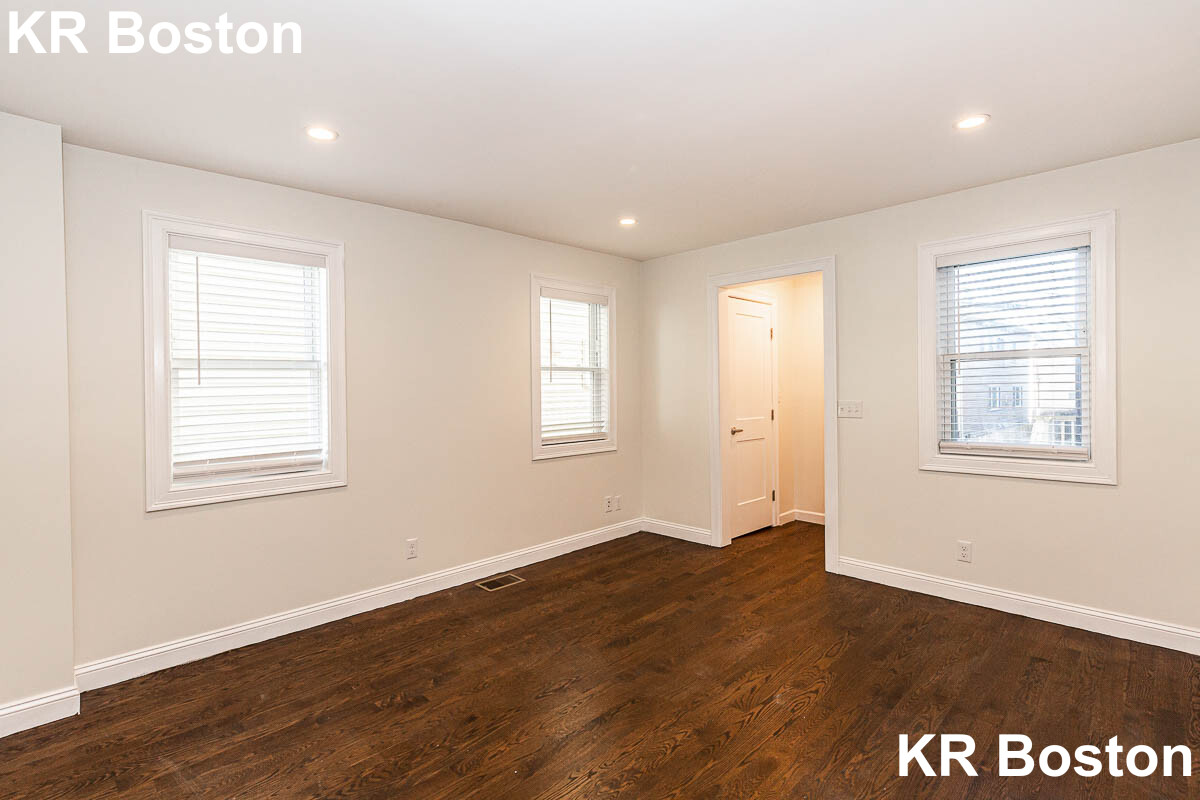2 bed, 2 bath apartment for rent at 2 Chestnut Pl, Brighton — photo 2 of 19