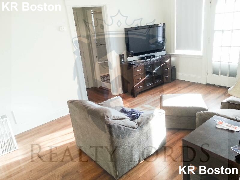 1 bed, 1 bath apartment for rent at 1638 Commonwealth Ave Unit 11, Brighton — photo 23 of 27