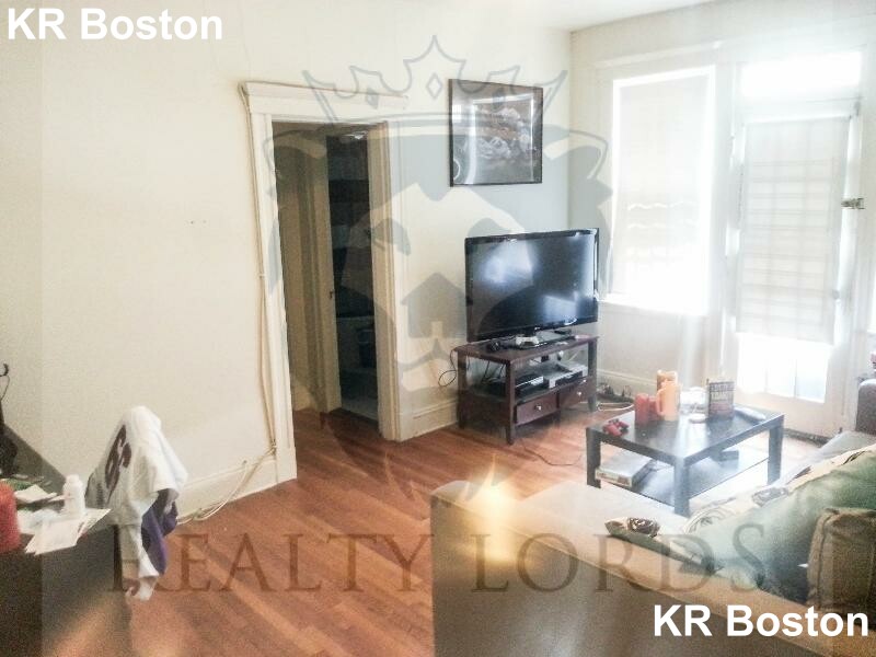 1638 Commonwealth Ave, Brighton