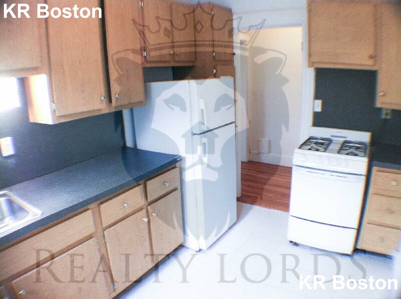 1634 Commonwealth Ave, Brighton