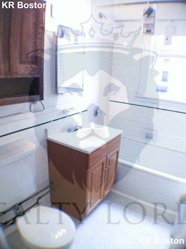 1634 Commonwealth Ave, Brighton