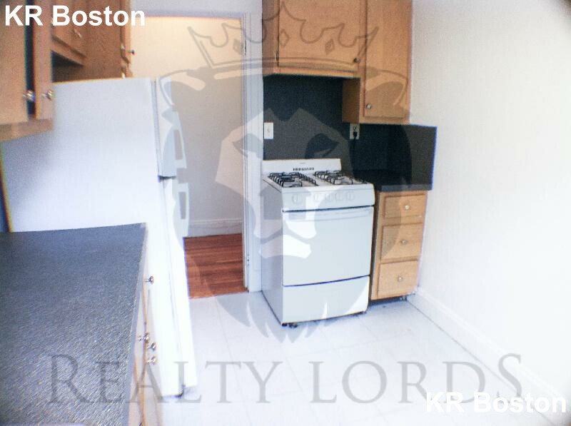 1634 Commonwealth Ave, Brighton