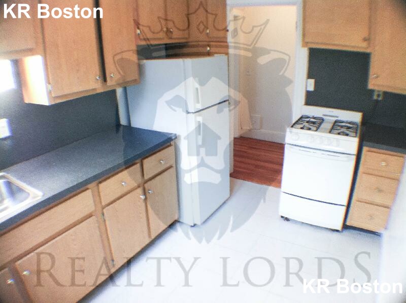 1634 Commonwealth Ave, Brighton