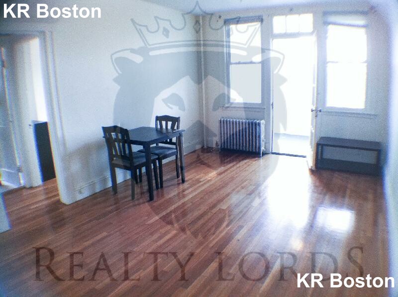 1634 Commonwealth Ave, Brighton