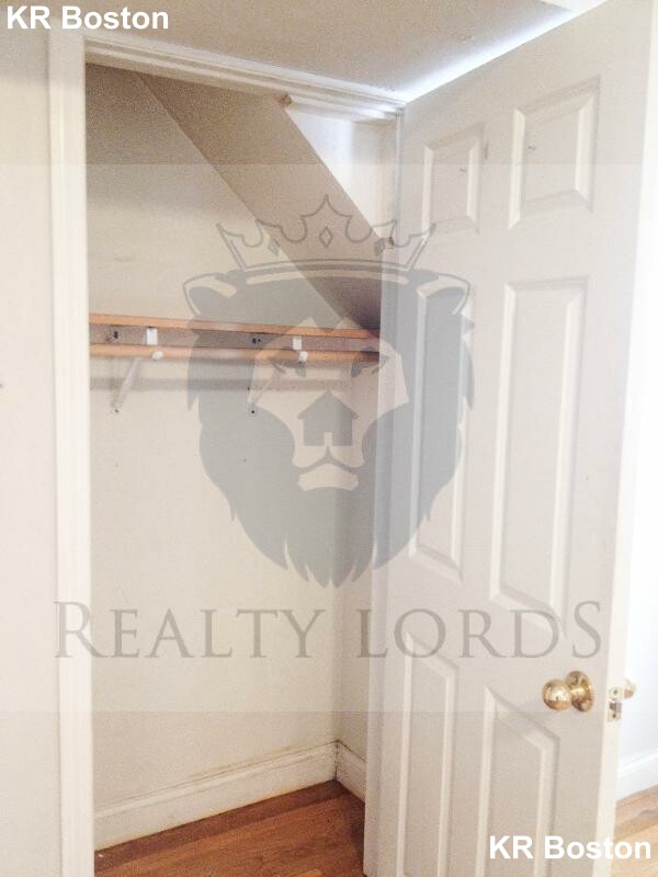 1122 Commonwealth Ave, Allston